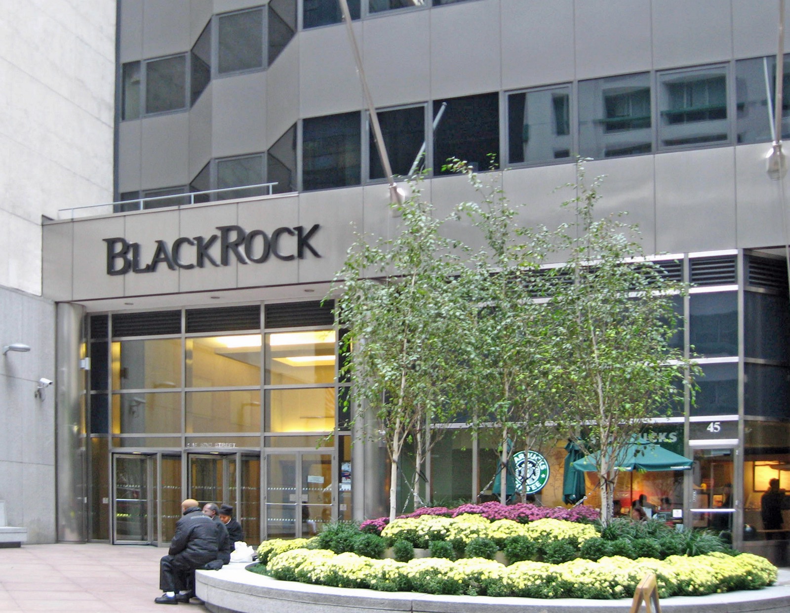 The entrance to BlackRock's midtown Manhattan headquarters